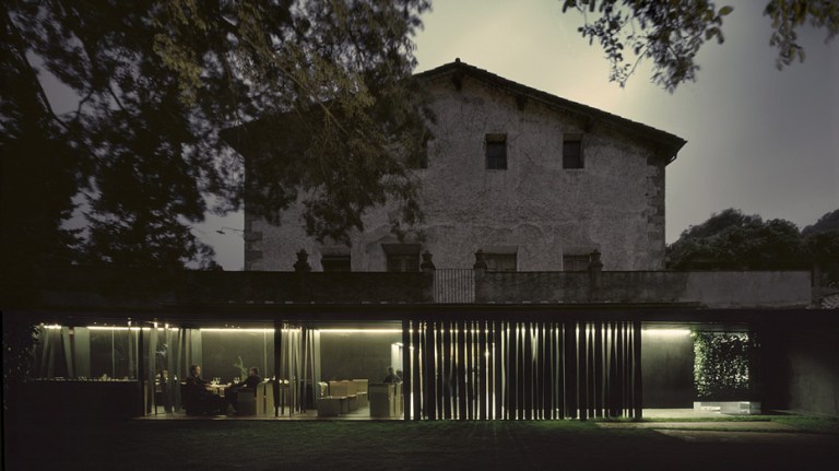 Les Cols Restaurant 01