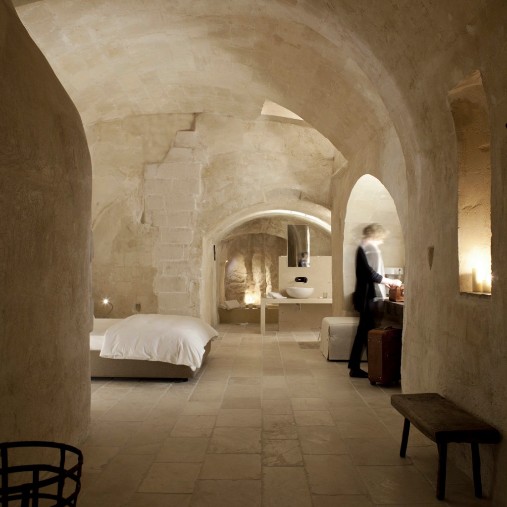 STEPHENVARADY_INTERIORTRAVELLER – interiors for travellers